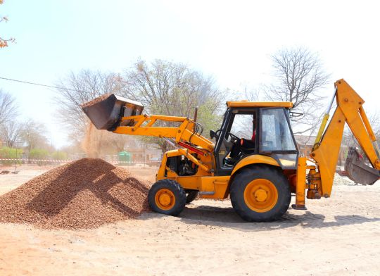 Excavator 180 deg above 5 tonnes A12 course