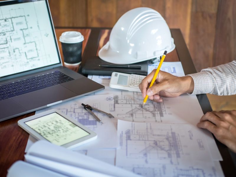 The builder and contractor, what is the difference between the two