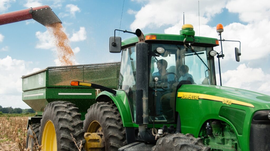 Farm tractor course